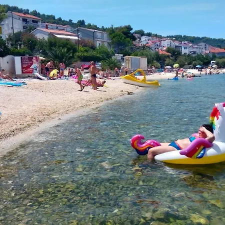 Apartman Dora *